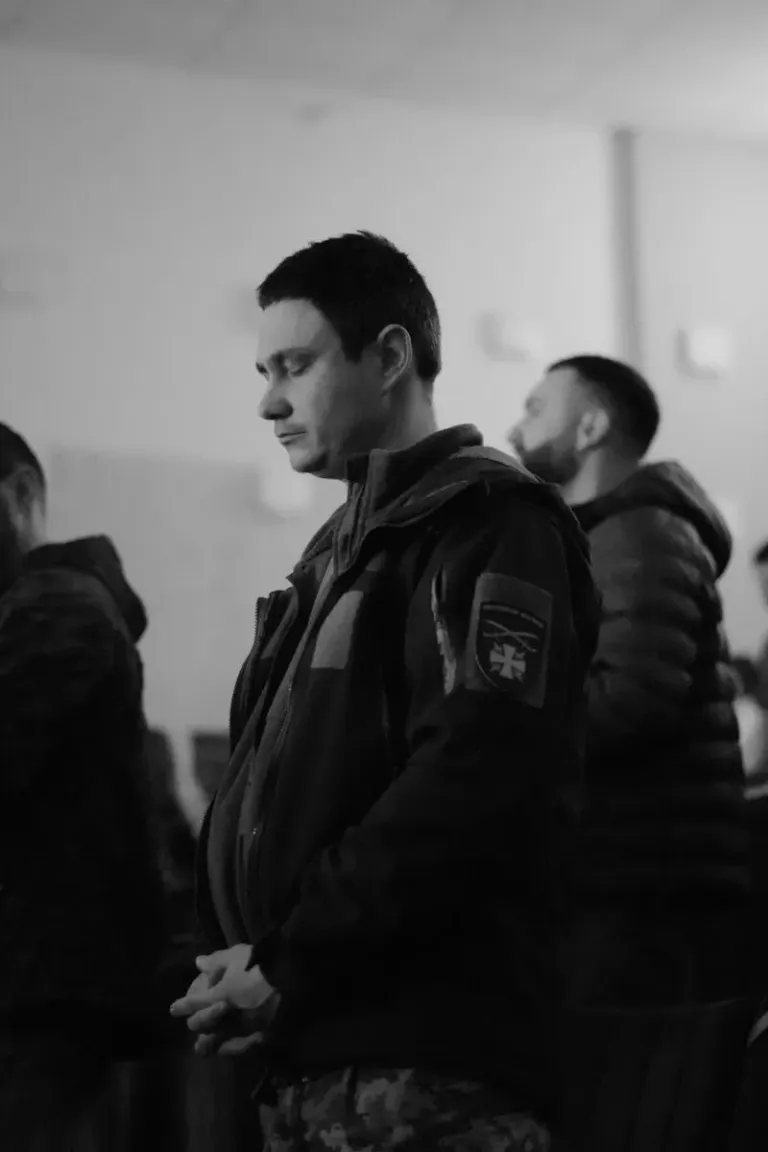 Military in prayer